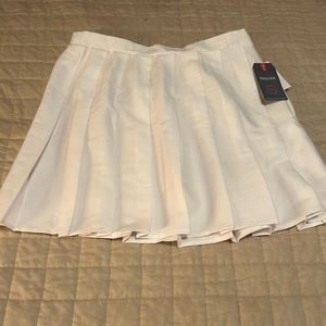 White NWT Pleaded Skirt